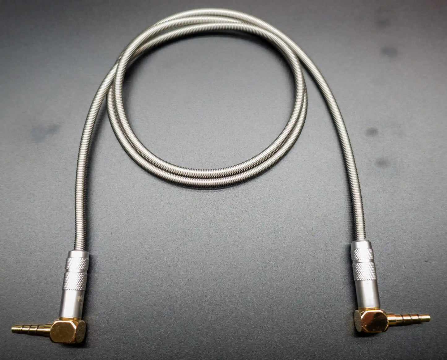 METASPIRA DENSE TRRSケーブル L型