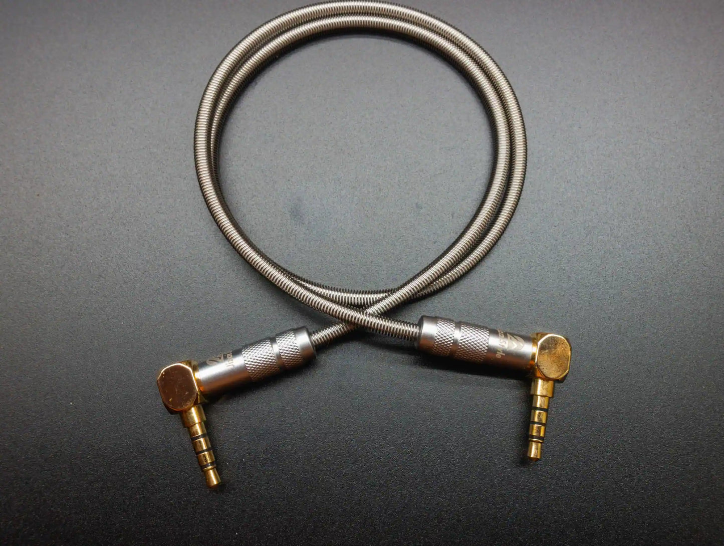 METASPIRA DENSE TRRSケーブル L型