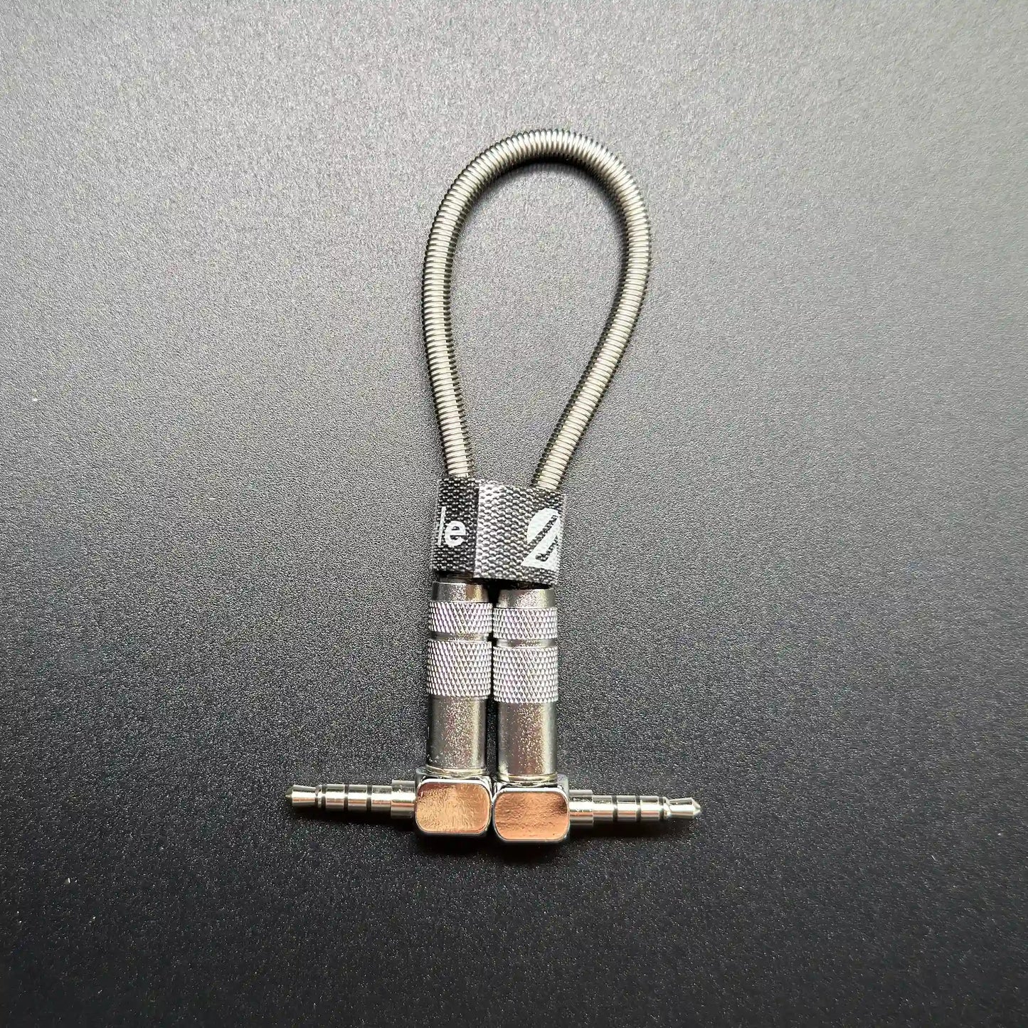 METASPIRA DENSE TRRSケーブル L型